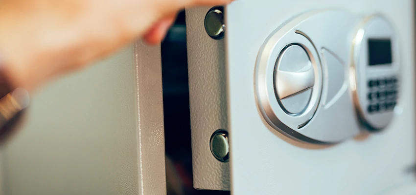 Fingerprint Safe Openers in Oxnard, CA
